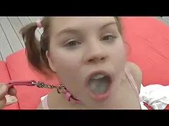 Gordinha pormoamador mulher acordou na buceta e tem porra