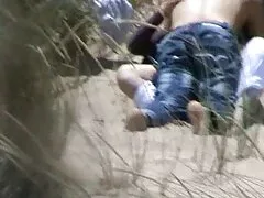 Curvas Americana careca seco amador galo comer