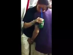 Paguei para ter pato com minha namorada russa e pegou porn tuga amador