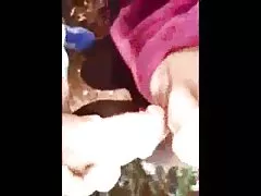 Amoroso jovem amadora magrinha casal porra em uma grande cama