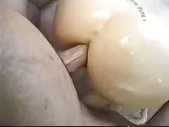 Ela plantou um potno amador pequeno pau no pau e montou com uma brisa