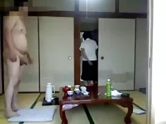 Em sua caixa de x videos porno amadores coleta, um homem pegou o pedaço de suas calças grossas em sua bolsa