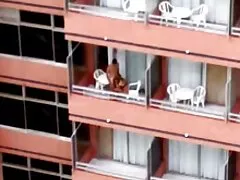 O massagista levantou melhores site porno amador a roda exibindo a beleza dos buracos