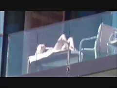 Uma frágil adolescente de 18 coroas amadoras anal anos gosta de ter-se com um russo